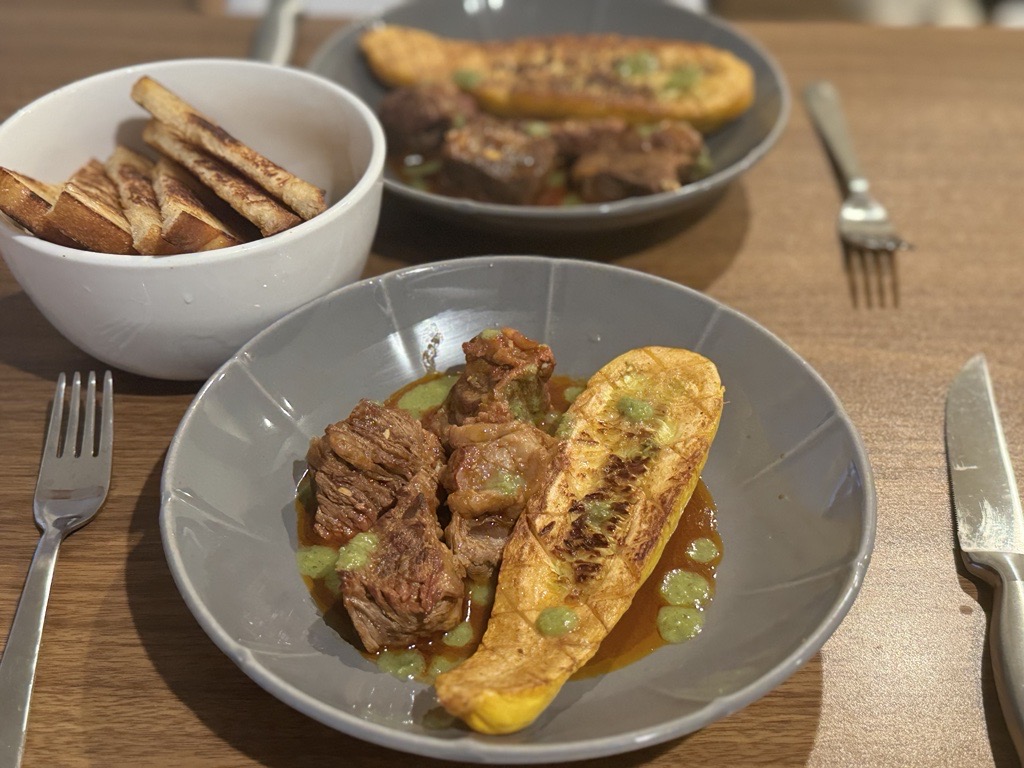 /foods/braised-beef-summer-squash.jpg-food-blog